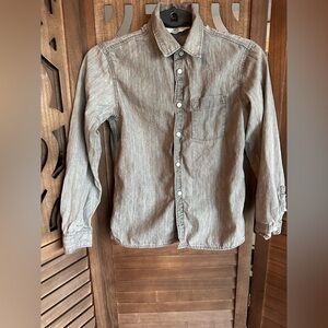 H&M Light Gray Casual Button Down Shirt- Size 10